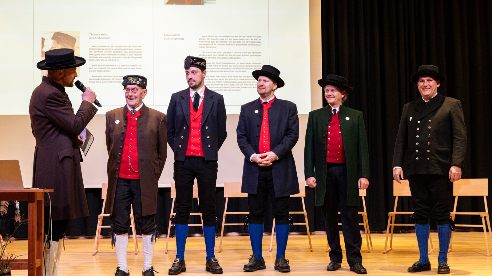 
                        
                            Männertracht in neuem, alten Glanz
                        
                        