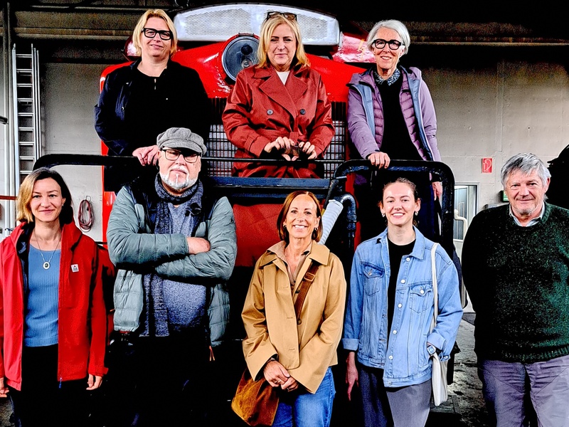 
                                    
                                        Lebendige Geschichte(n)
                                    
                                    