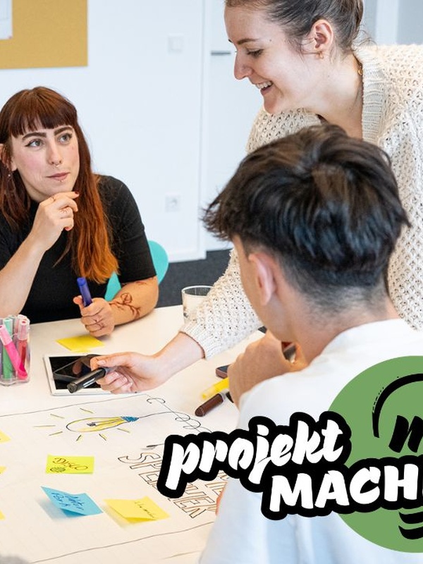Jugendliche machen Projekte