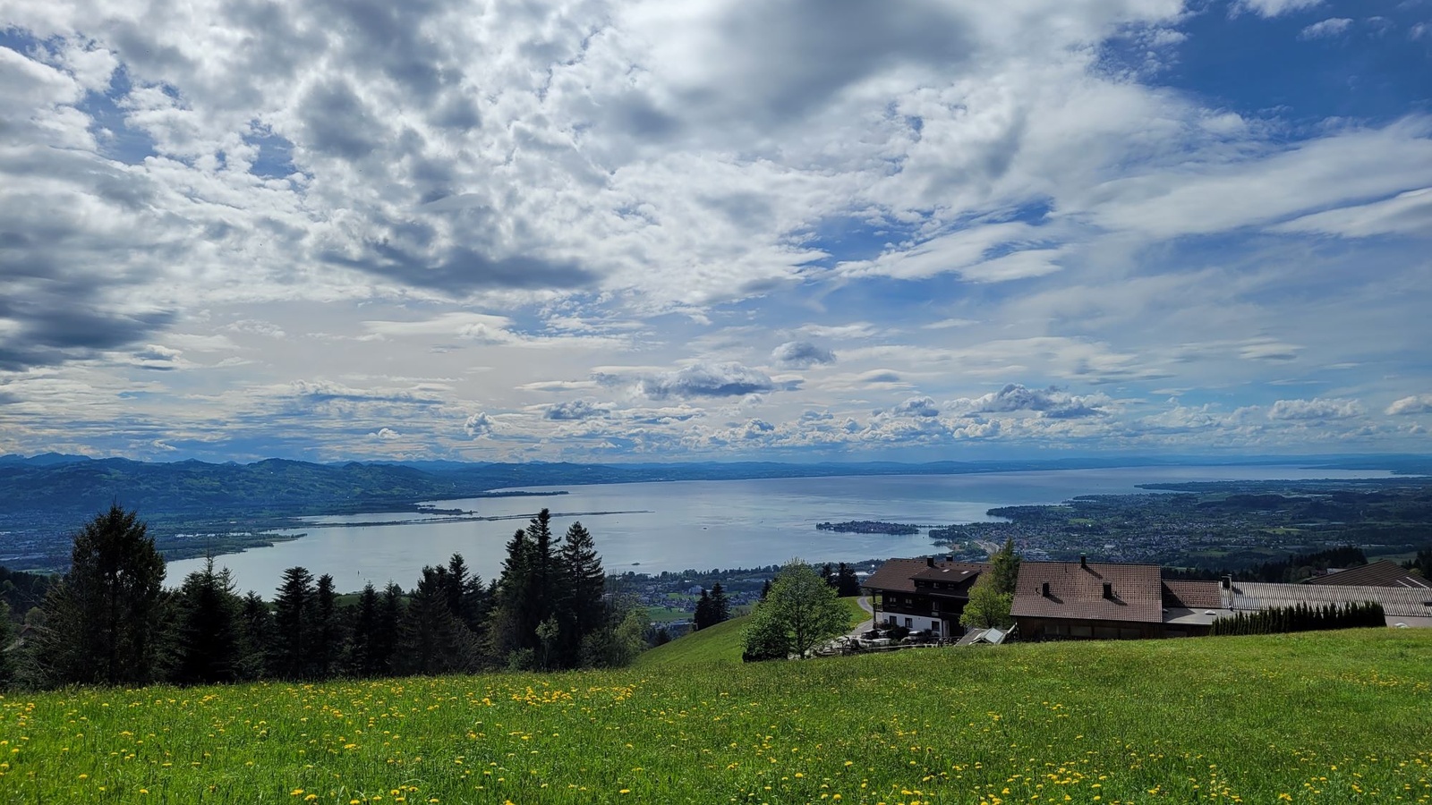 
                        
                            Grenzenlos zusammenarbeiten im Leiblachtal
                        
                        