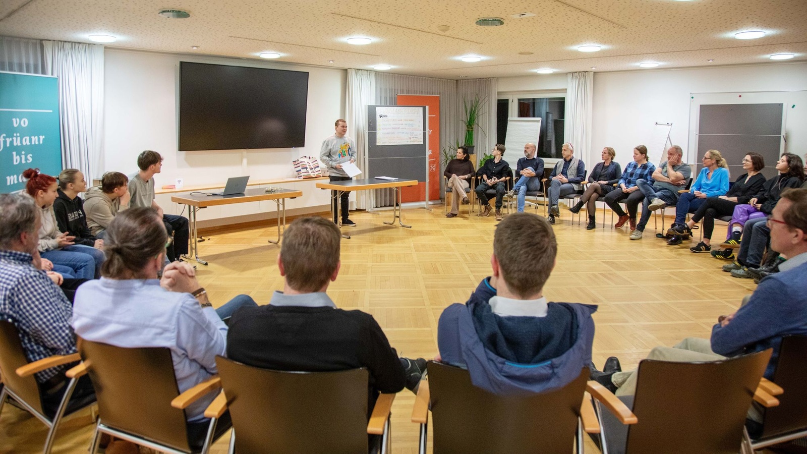 
                        
                            Lernen und weiterdenken aus zehn Jahren Jugendbeteiligung im Montafon
                        
                        
