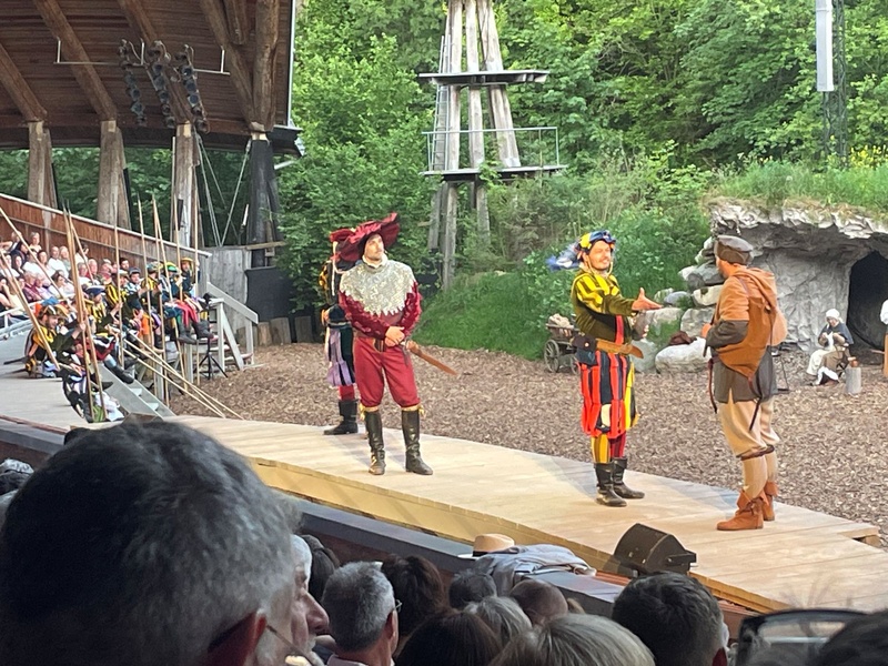 Premiere des Stücks "1525 - Bauernkrieg" auf der Freilichtbühne in Altusried
Freiheit und Courage in 1525 und heute: Highlights zum Bauernkriegsgedenken im Allgäu