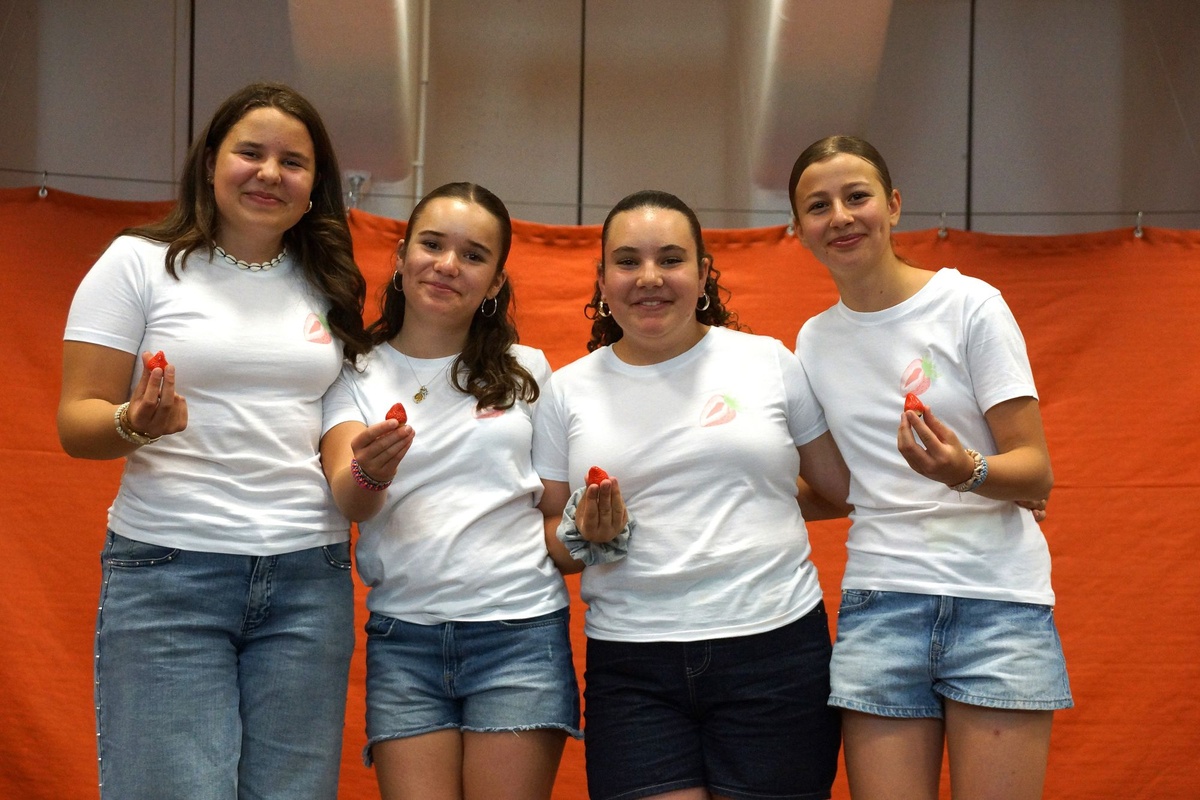 
                                    
                                        Jugend gestaltet Zukunft beim Generationenwechsel-Fest in Lech-Zürs
                                    
                                    