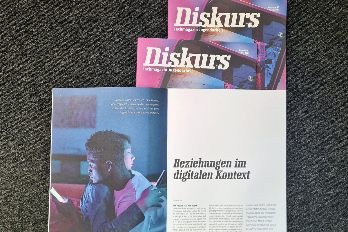 
                                    
                                        Digital sozial? Oder sozial digital?
                                    
                                    