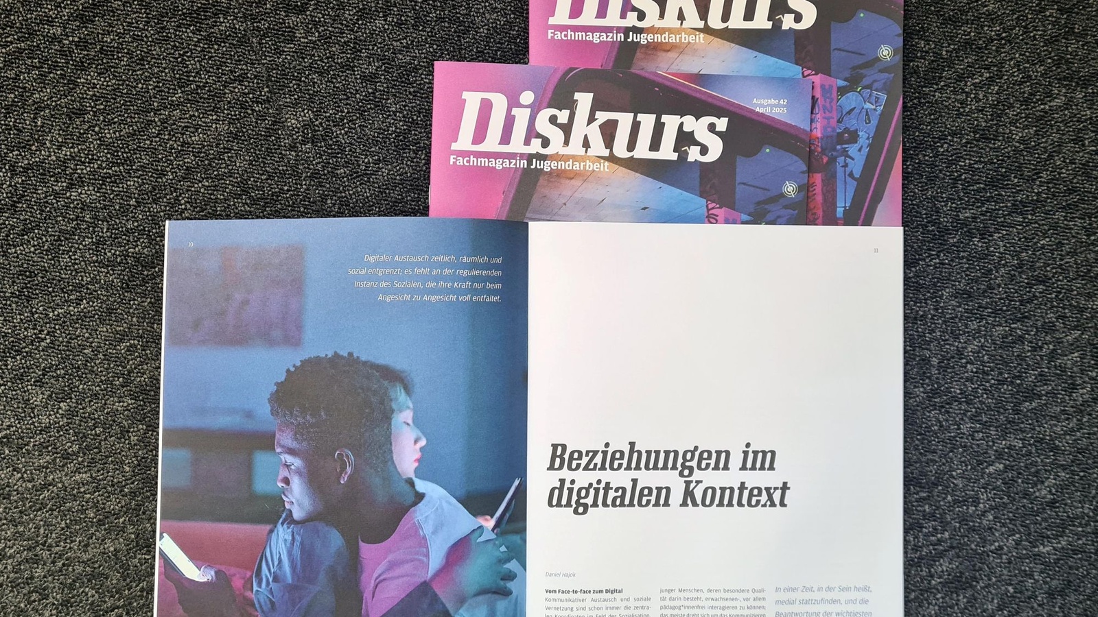 
                        
                            Digital sozial? Oder sozial digital?
                        
                        