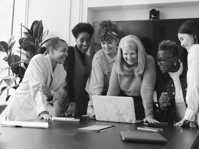 
                                            
                                                Mein Weg in den Arbeitsmarkt: Angebote für Frauen in Veränderungsprozessen
                                            
                                            