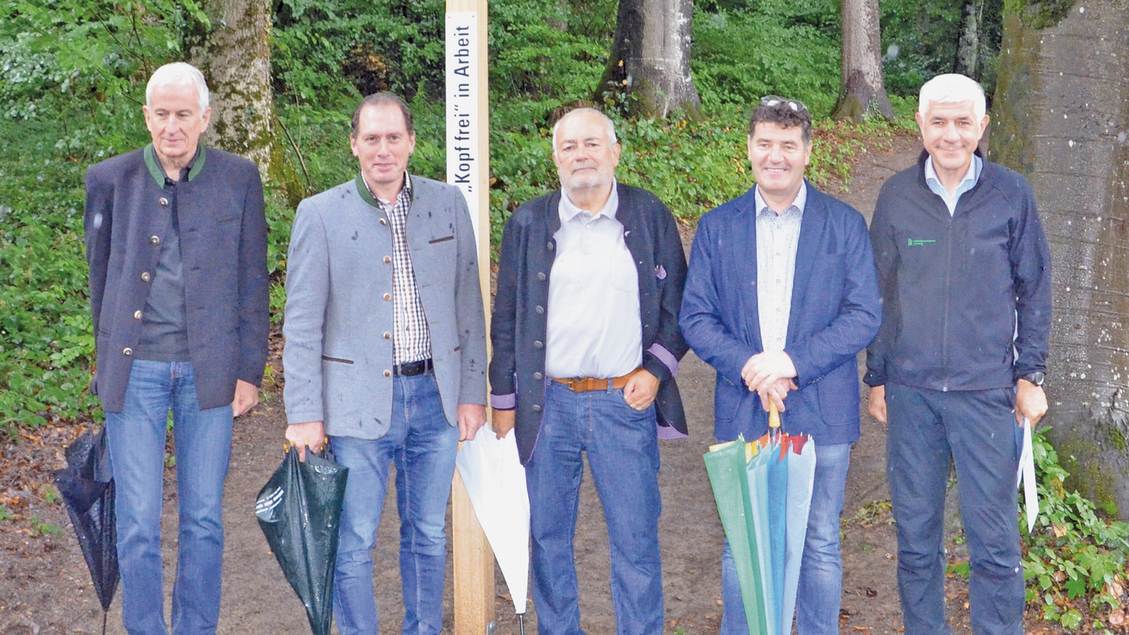 Präsentation der Lockpfosten am 13. Juni 2018 in Feldkirch. Von links: Wilfried Berchtold, Bürgermeister Stadt Feldkirch; Josef Moosbrugger, Präsident Landwirtschaftskammer Österreich, Wolfgang Burtscher, Wildparkpräsident; Andreas Amann, Landesforstdirektor; Thomas Ölz, Leiter Fachbereich Forst bei der Landwirtschaftskammer Vorarlberg. Foto: LK Vorarlberg