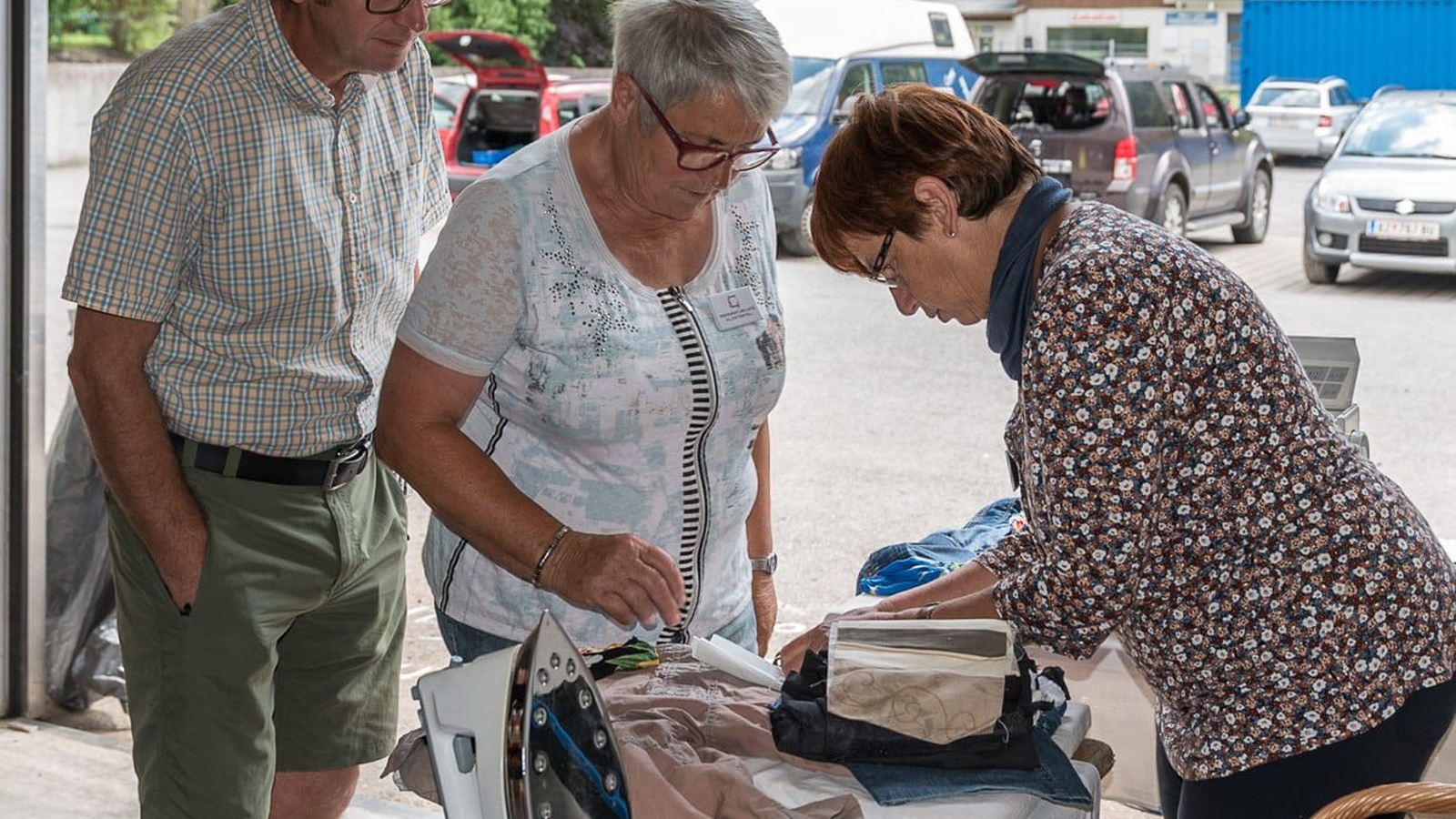 Was defekt ist, wird wieder hergerichtet: so schont das Reparaturcafé Klostertal Ressourcen und den Geldbeutel. Foto: Dietmar Galehr