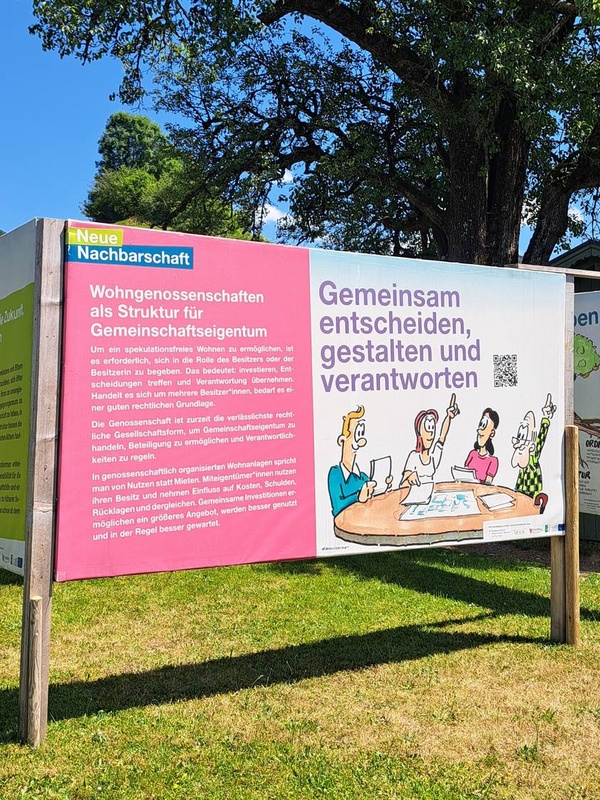 Die Wanderausstellung der Regio-V zum gemeinschaftlichen Bauen und Wohnen ist derzeit in Langenegg zu sehen. Sie steht für weitere Aufstellungsorte zur Verfügung.