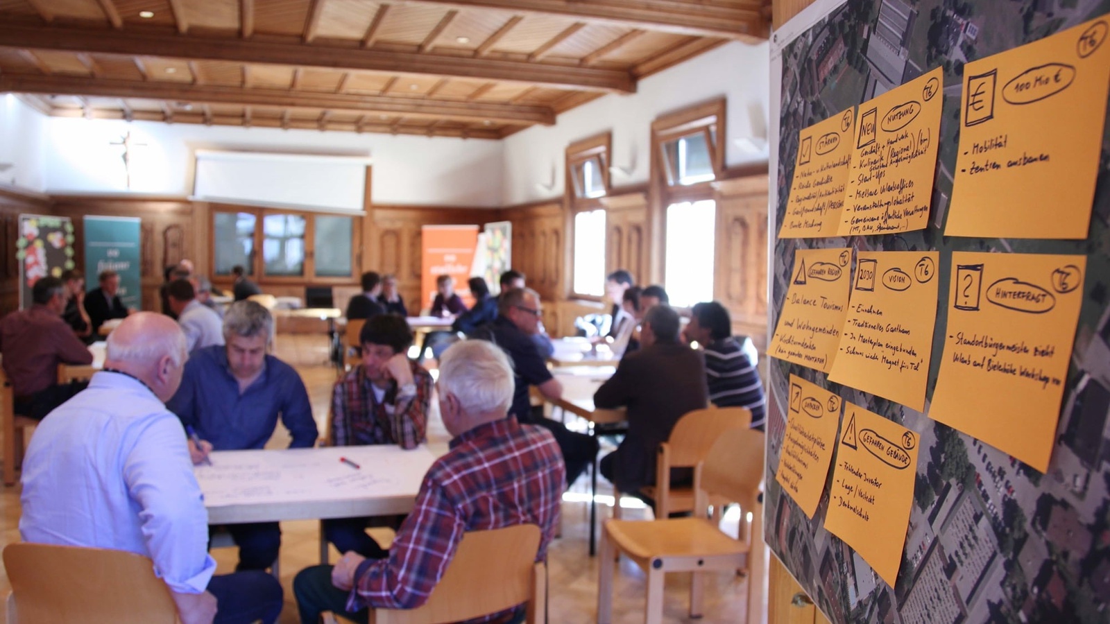 Viele Interessierte haben sich am Projekt beteiligt. Bis über die neue Nutzung entschieden ist, wird das Gebäude zwischengenutzt. Foto: www.meznar.media