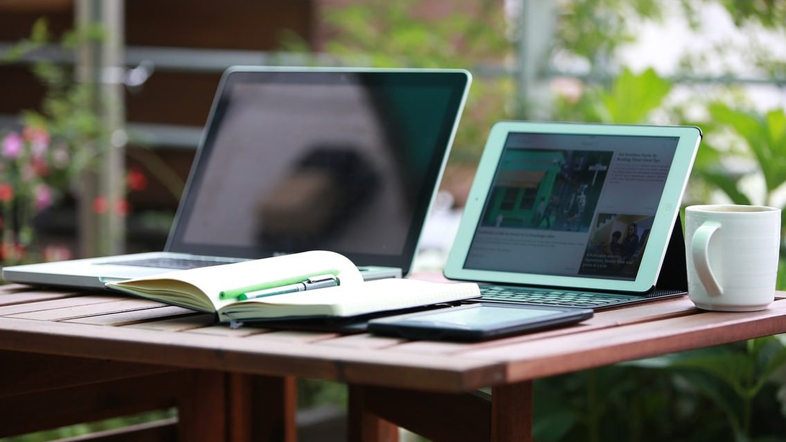 Breitbandinternet und Coworking-Spaces können dazu beitragen, die Wirtschaft im ländlichen Raum zu beleben.
