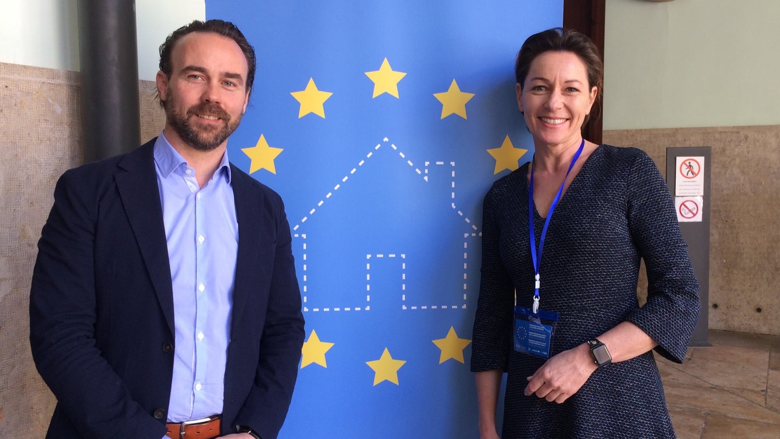 Robert Moosbrugger (PlurAlps Projektkoordinator) und Martina Rüscher (Landtagsvizepräsidentin, Vorstandsmitglied Regionalentwicklung Bregenzerwald) bei der Konferenz „Migration und Inklusion in der Europäischen Union“ in Valencia.