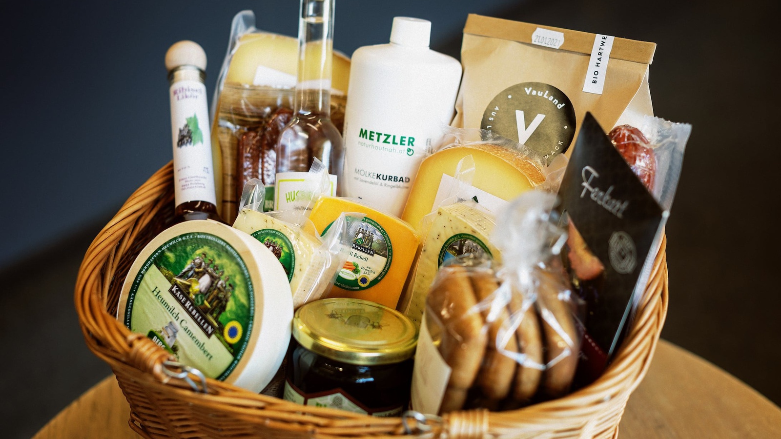 Vom Geschenkkorb bis zur EDV-Ausrüstung kauft die Gemeinde Sulzberg regional und nachhaltig ein. Foto: Energieinstitut Vorarlberg, Markus Gmeiner