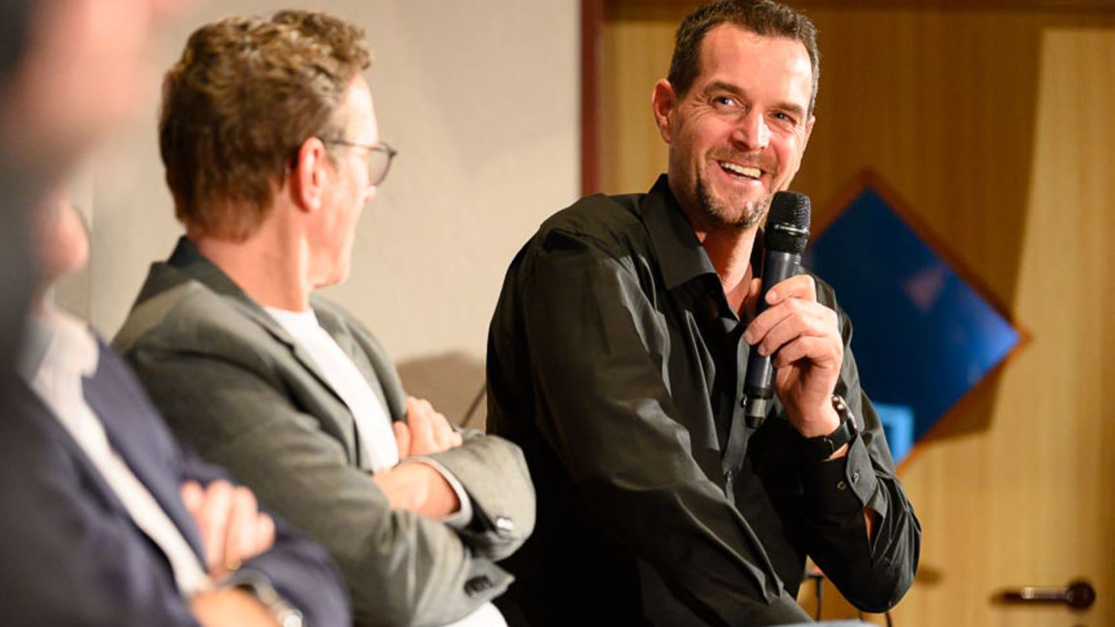 Werner Flatz spricht über seine Ziele als neuer Obmann des Netzwerks vorarlberger_holzbaukunst. Foto: vorarlberger_holzbaukunst